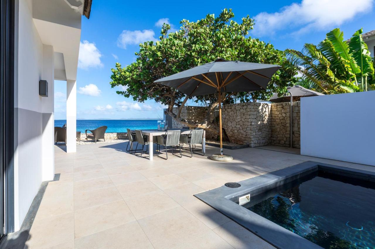Villa Oceanfront 72 & Sunny Kralendijk Exterior foto