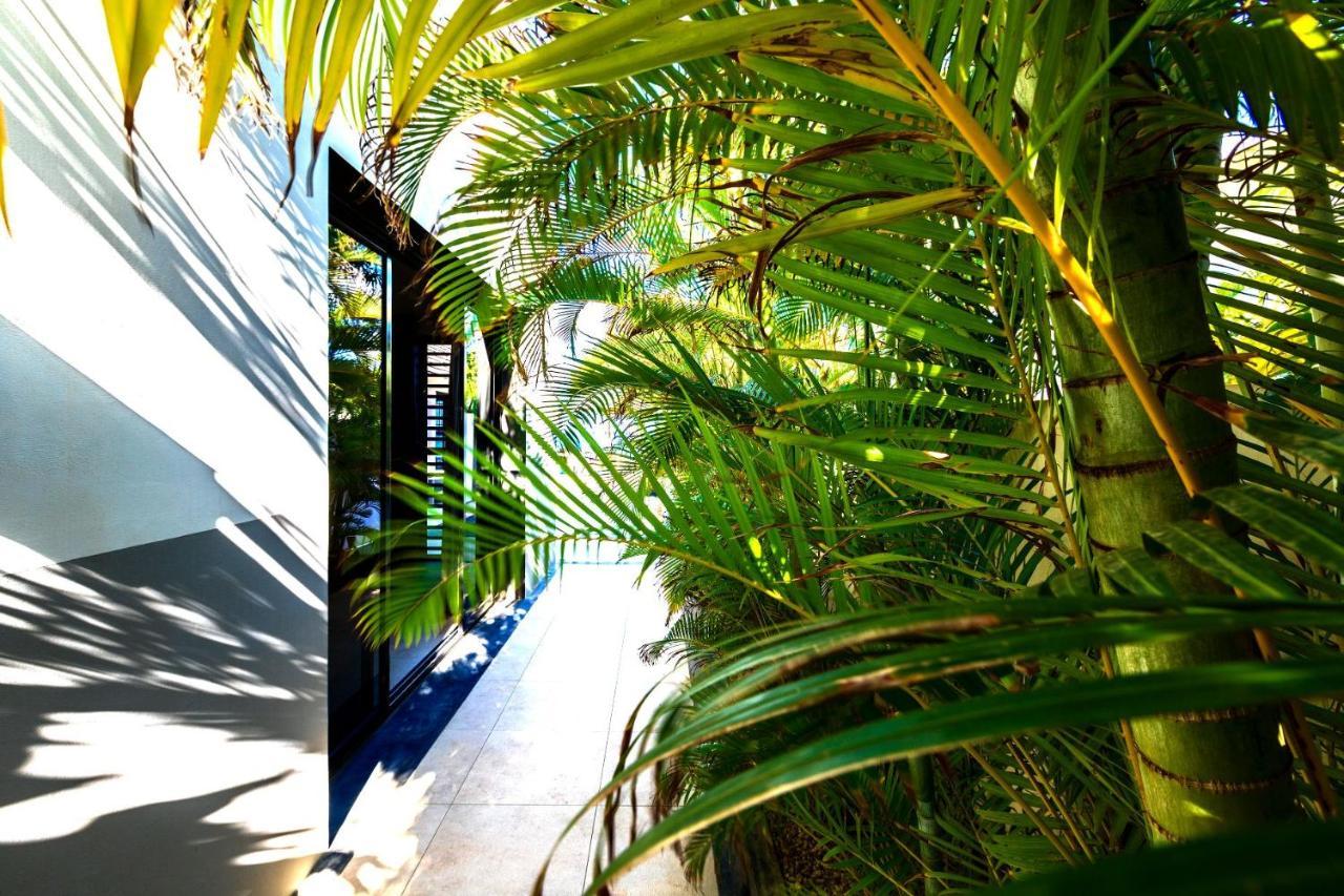 Villa Oceanfront 72 & Sunny Kralendijk Exterior foto